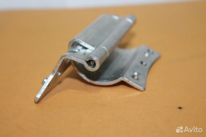 Завес (петля) люка Smeg lsta 127. 4096