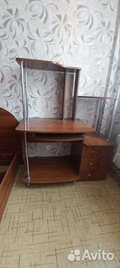 Компьютерный стол