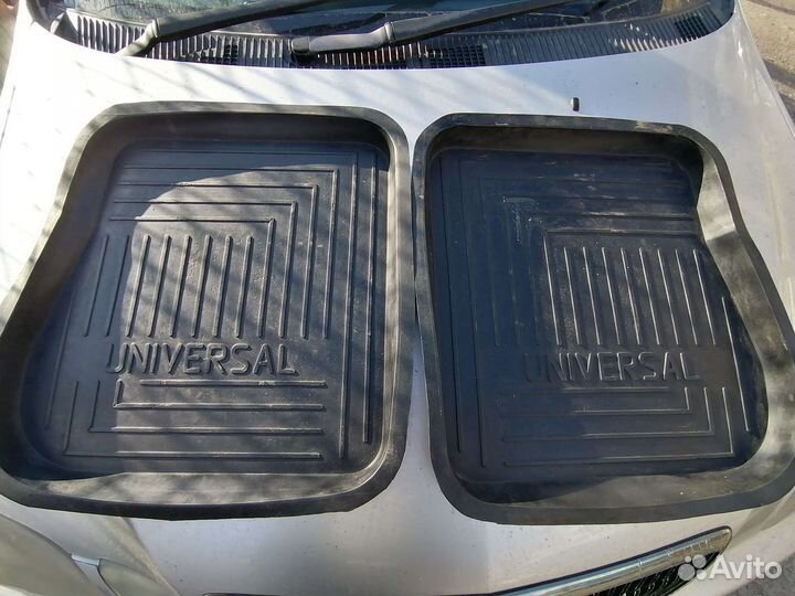 Автомобильные коврики резиновые