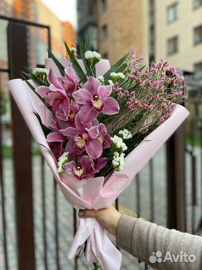 Орхидея. Цветы. Доставка