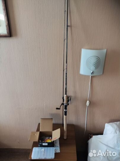 Спининг с катушкой 2.4 м