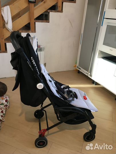 Прогулочная коляска Maclaren Atom