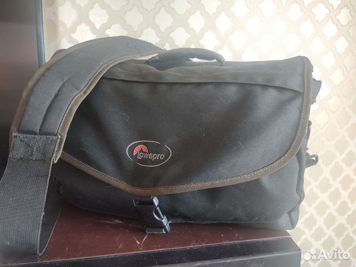 Фотосумка Lowepro Nova 200 AW