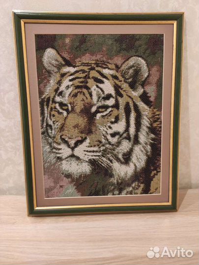 Картина из гобелена