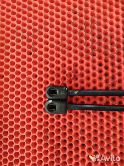 Амортизатор капота Мерседес GL X164