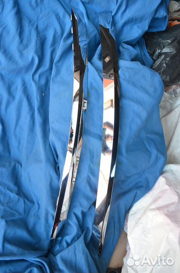 Молдинг заднего бампера Bentley Bentayga