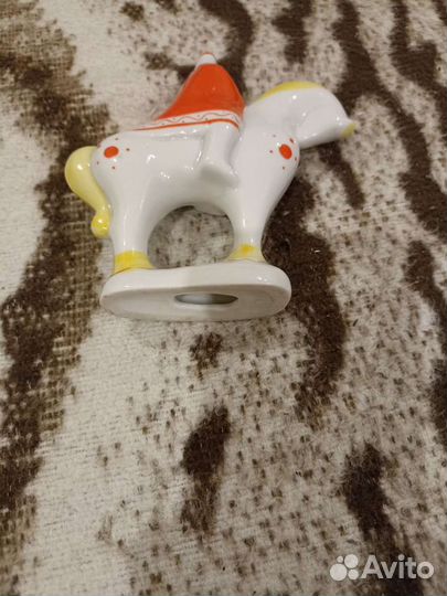 Богатырь на коне Бронница