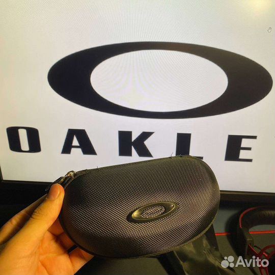 Горнолыжные очки oakley