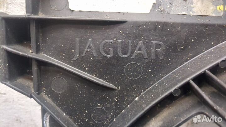 Вентилятор радиатора Jaguar XF 2007–2012