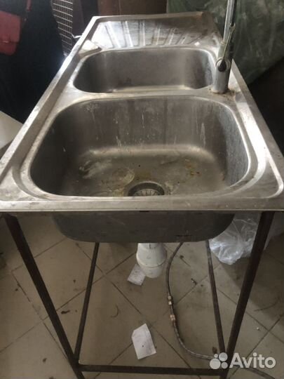 Мойка нержавейка на две раковины, состояние норм