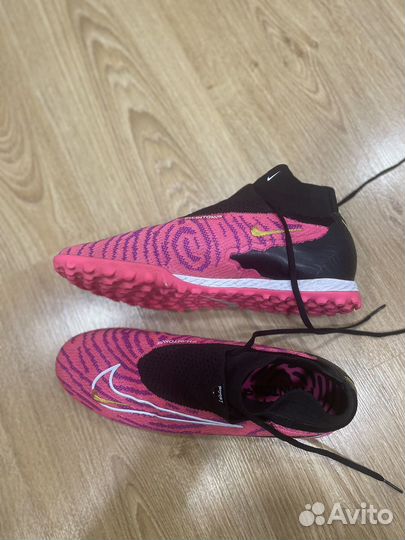 Футбольные сороконожки nike