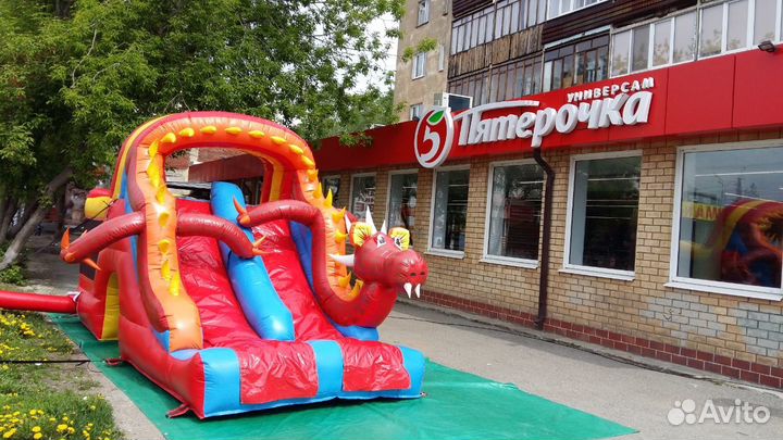 Батут надувной 
