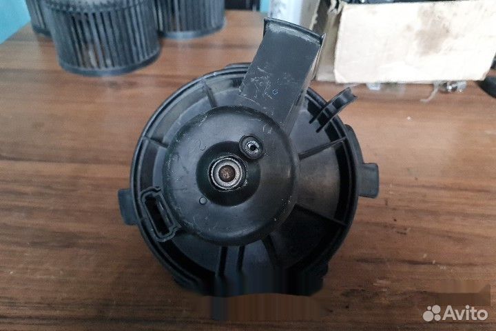 Моторчик печки peugeot 206 1 98-03