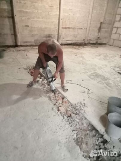 Демонтажные работы и вывоз мусора