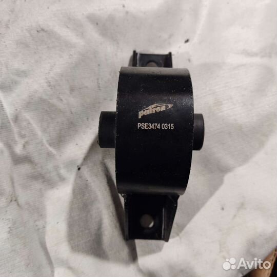 Подушка двигателя mitsubishi