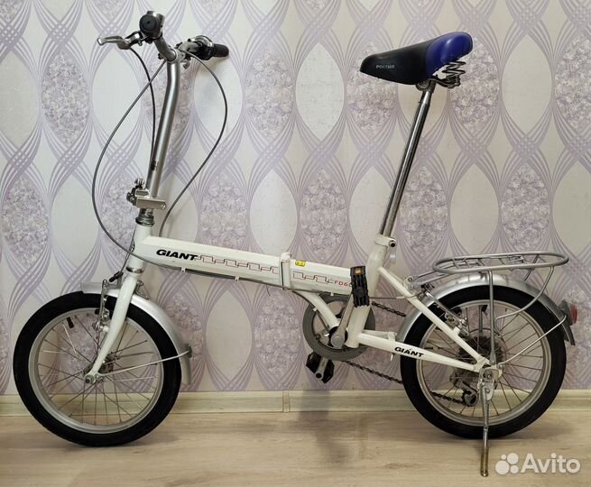 Складной велосипед Giant FD606 белый