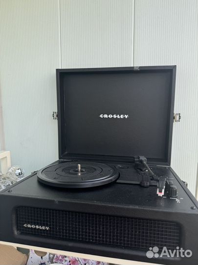 Проигрыватель винила crosley б/у