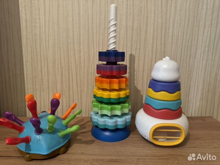 Развивающие игрушки для малышей