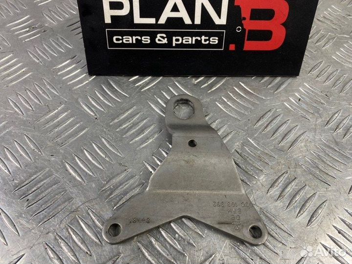 Кронштейн двигателя Volkswagen Golf MK6 caxa TSI