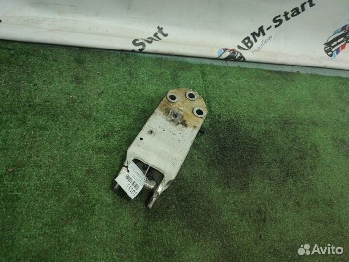 Кронштейн усилителя бампера передний левый Bmw 523