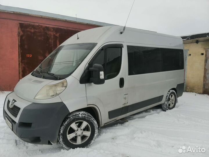 Пассажирские перевозки. Трансфер по России, поездк