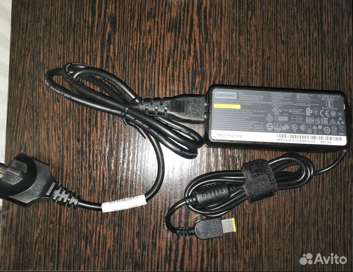 Зарядное устройство для ноутбука Lenovo
