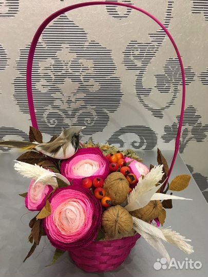 Букет в корзинке. Подарок оригинальный