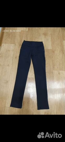 Школьный костюм для девочки 134-140