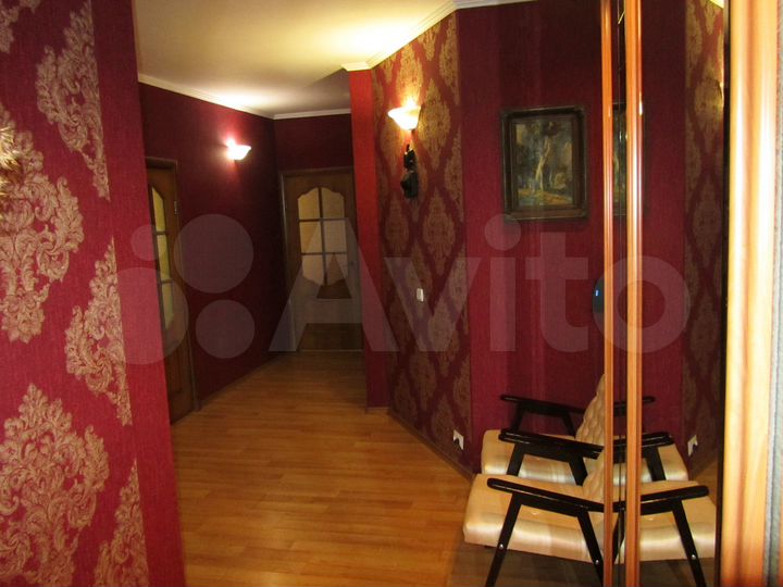 2-к. квартира, 82 м², 9/10 эт.