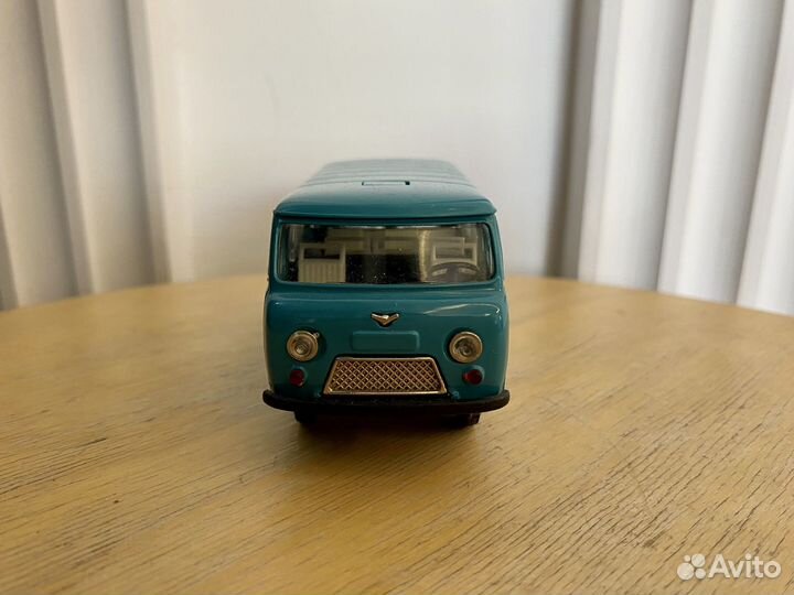 Модель 1:43 УАЗ 452 А41 бирюзовый редкий