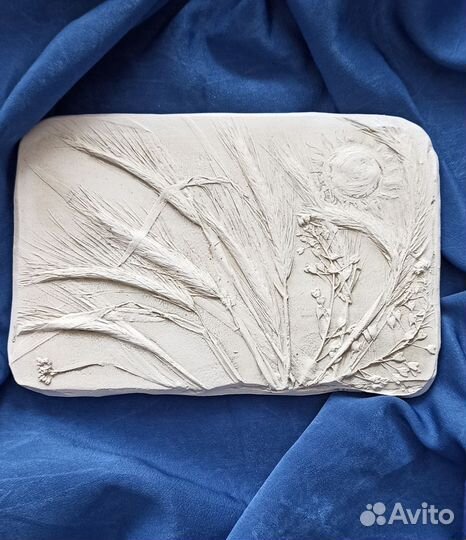 Гипсовое панно барельеф