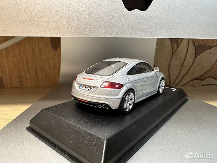 Audi TT S Coupe Silber mettalic. 1/43