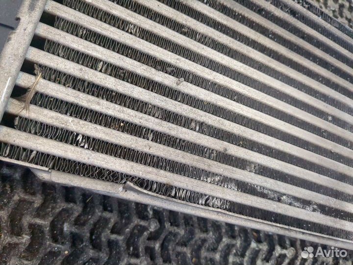 Радиатор интеркулера Nissan Primastar, 2010