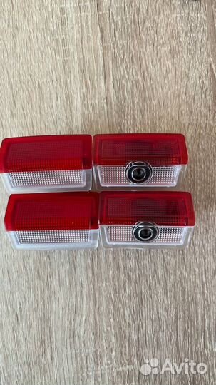 Светодиодная автомобильная лазерая проекция MB