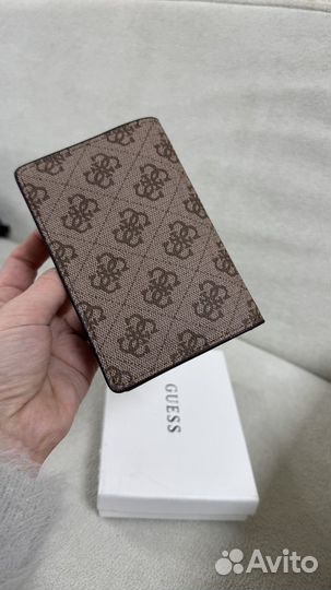 Обложка на паспорт guess