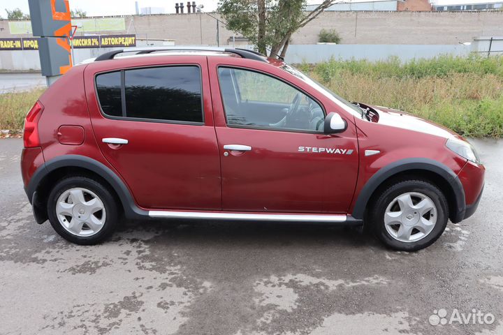 Renault Sandero Stepway, 2012