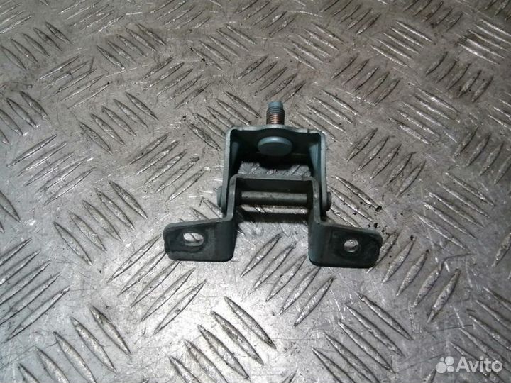 Петля багажника правая Hyundai Getz 2002-2010