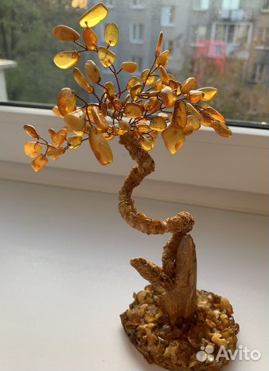 Янтарное дерево