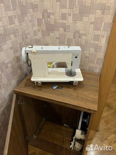 Швейная машинка