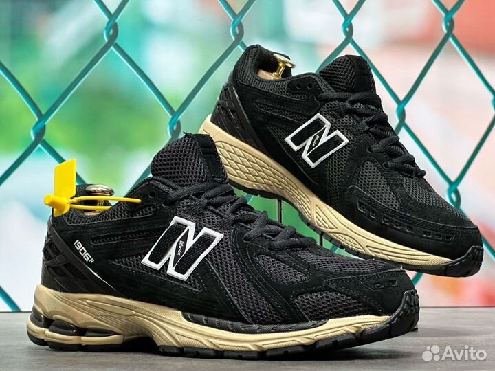 New Balance 1906R Black