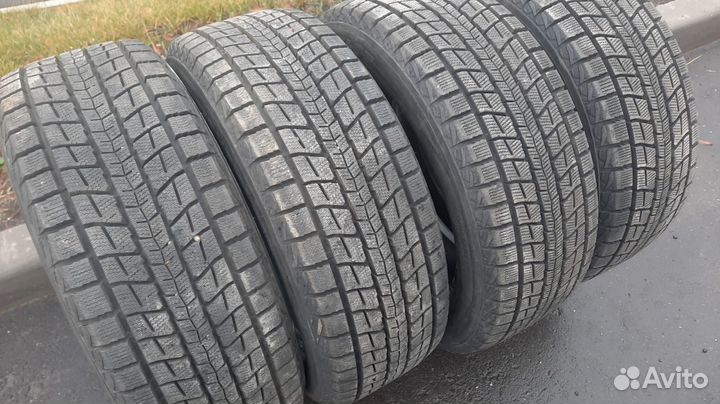 Dunlop Winter Maxx SJ8 235/55 R18 100R