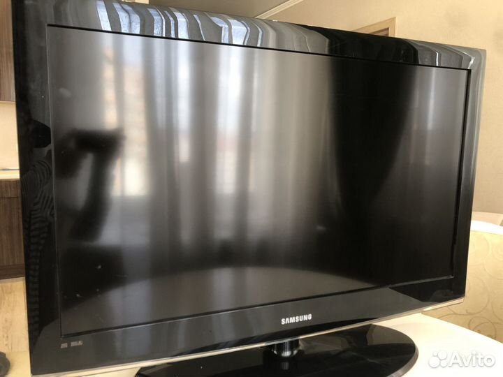 Телевизор samsung
