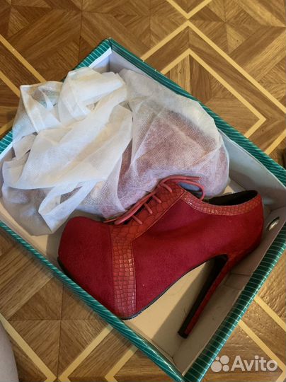 Ботинки замшевые