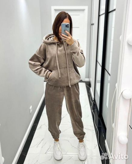 Спортивный костюм женский велюр новый