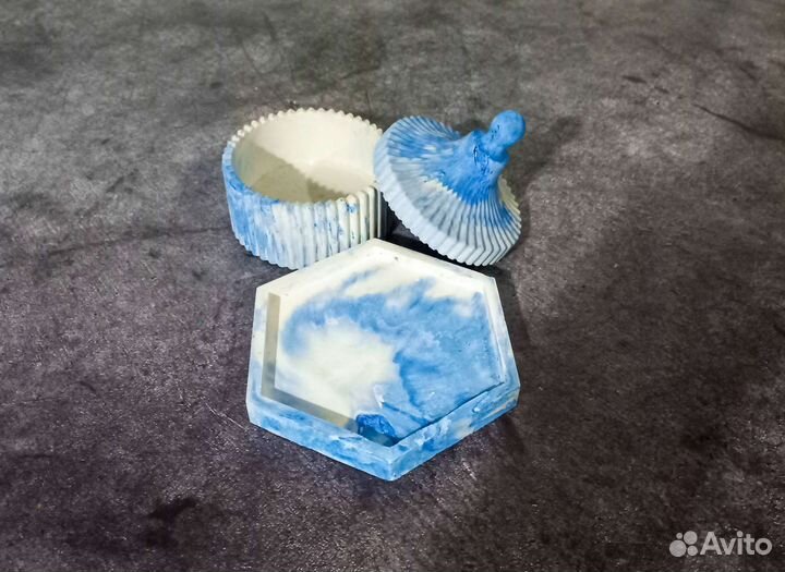 Набор - шкатулка с подставкой для украшений