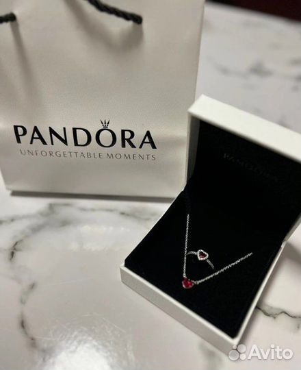 Подарочный набор Pandora красное сердце