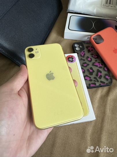 iPhone 11, 64 ГБ