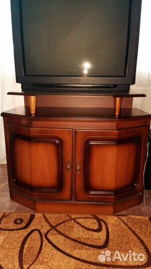 Тумба под телевизор