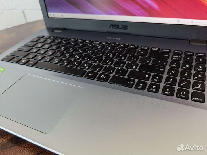 Ноутбук Asus для игр