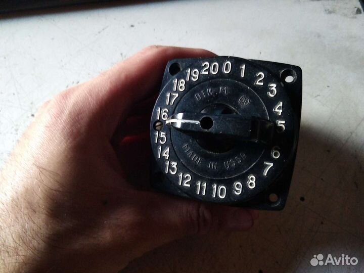 Переключатель пти-М